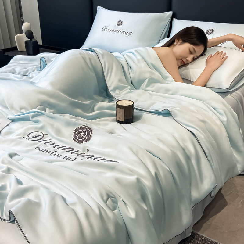 Sommermaschinenwaschbares Seiden-Sommerbettdeckenset, atmungsaktiv und komfortabel