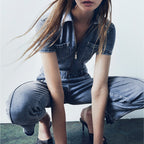 Damen-Jumpsuit aus Denim mit Reißverschluss, kurzen Ärmeln und Taschen