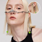 Mechanisches Alien-Gesichtsdekor