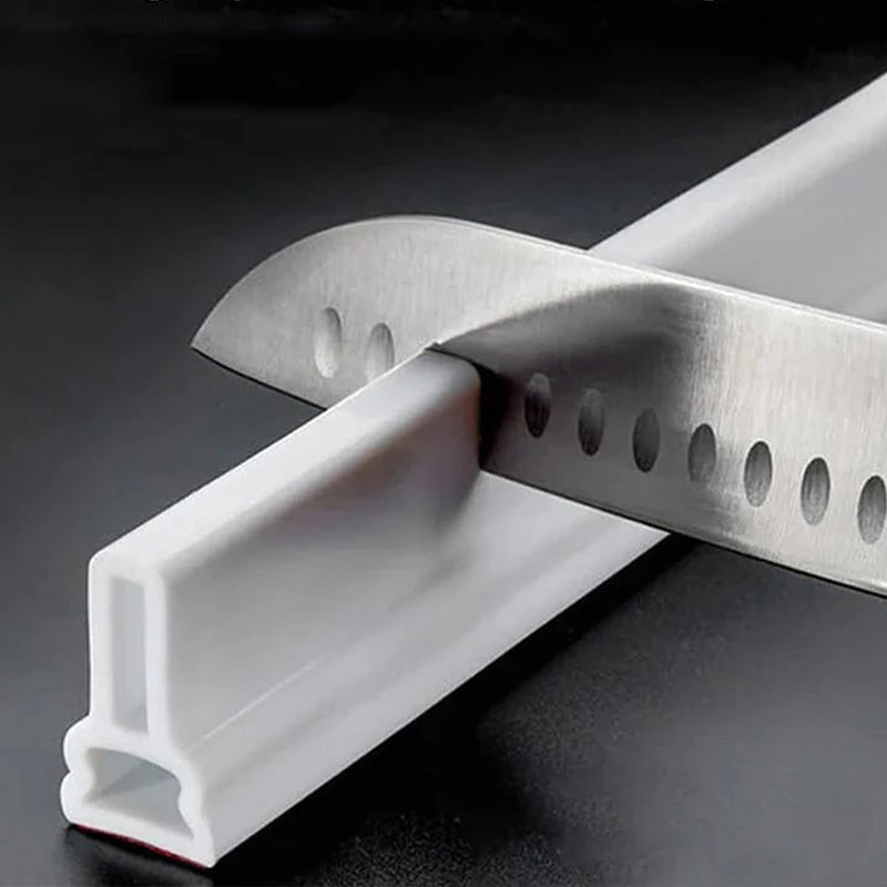 Selbstklebende Duschwassersperre