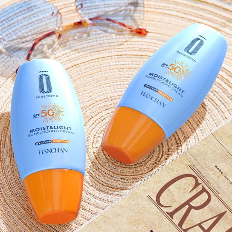 🌞💧 Feuchtigkeitsspendende Sonnencreme LSF 50+ 🧴✨ Leichte Tagespflege mit hohem Lichtschutzfaktor. Perfekt für trockene & sensible Haut. Zieht schnell ein, ohne zu fetten. Anti-Aging-Effekt & nachhaltige Verpackung. Jetzt 2-in-1 sparen: Schutz + Pflege.