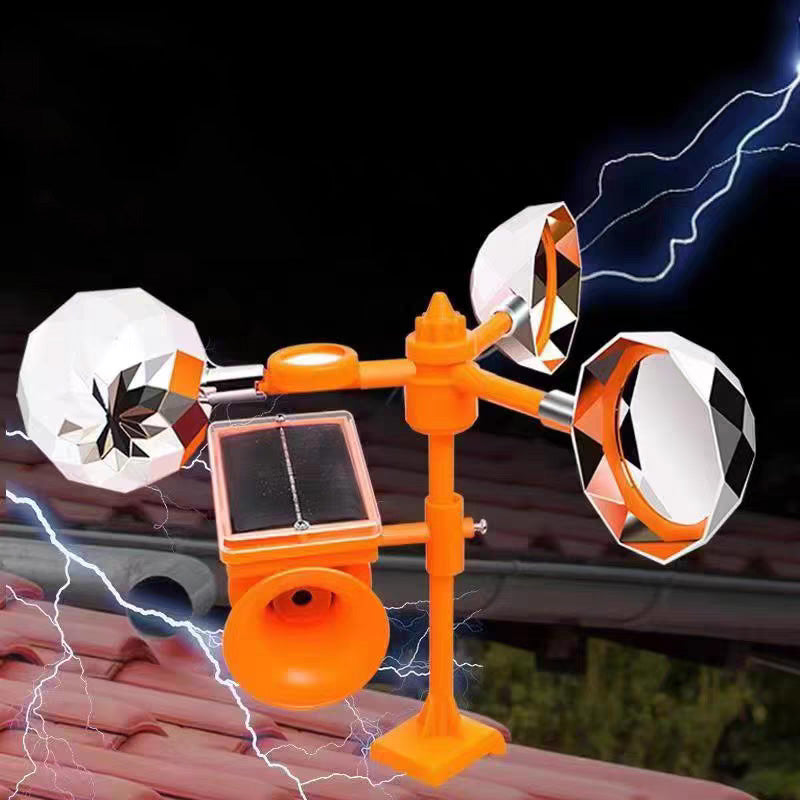 Fågelskrämmare med reflex och vindspinner med ljud