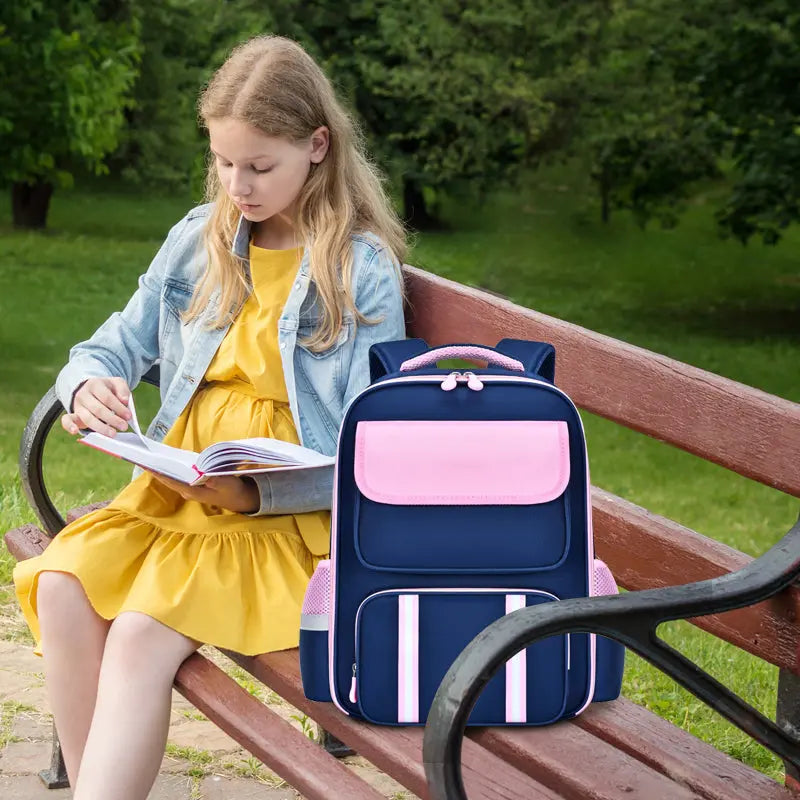 🎒 Schulrucksack mit Rückenschutz & wasserdichtem Material – Leicht (550g), reflektierend & perfekt organisiert!