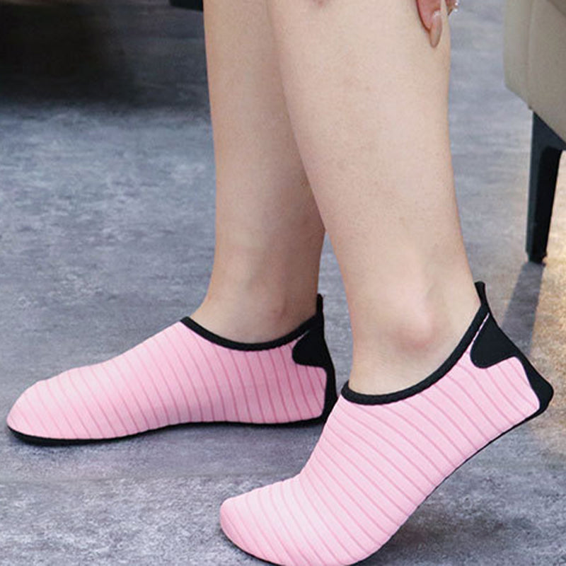 🏃‍♂️🏋️‍♂️ Indoor-Fitness-Trainingsschuhe mit rutschfester Sohle für sicheres Training ✨ – Leicht, atmungsaktiv & nachhaltig im Design! 💪 Ideal für Home-Workouts & Studioübungen.