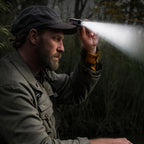 🎣💡 Ultimative Angel-Kopflampe – Dual-LEDs & rotes Nachtlicht Handfreie, wasserfeste Beleuchtung mit Powerbank-Ladekoffer für Nachtangeln und Camping!