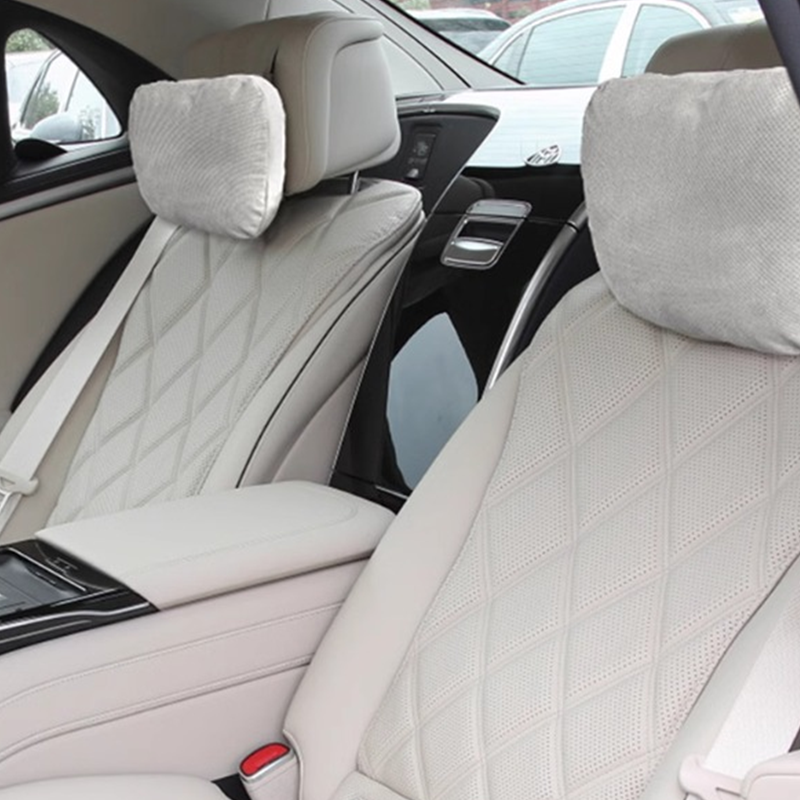 💨✨ Atmungsaktive Auto-Kopfstütze mit Sicherheitsgurten – maximaler Komfort & stabiler Halt für lange Fahrten. 🚗😌 🌿 Hergestellt aus nachhaltigen, hautfreundlichen Materialien.