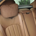 💨✨ Atmungsaktive Auto-Kopfstütze mit Sicherheitsgurten – maximaler Komfort & stabiler Halt für lange Fahrten. 🚗😌 🌿 Hergestellt aus nachhaltigen, hautfreundlichen Materialien.