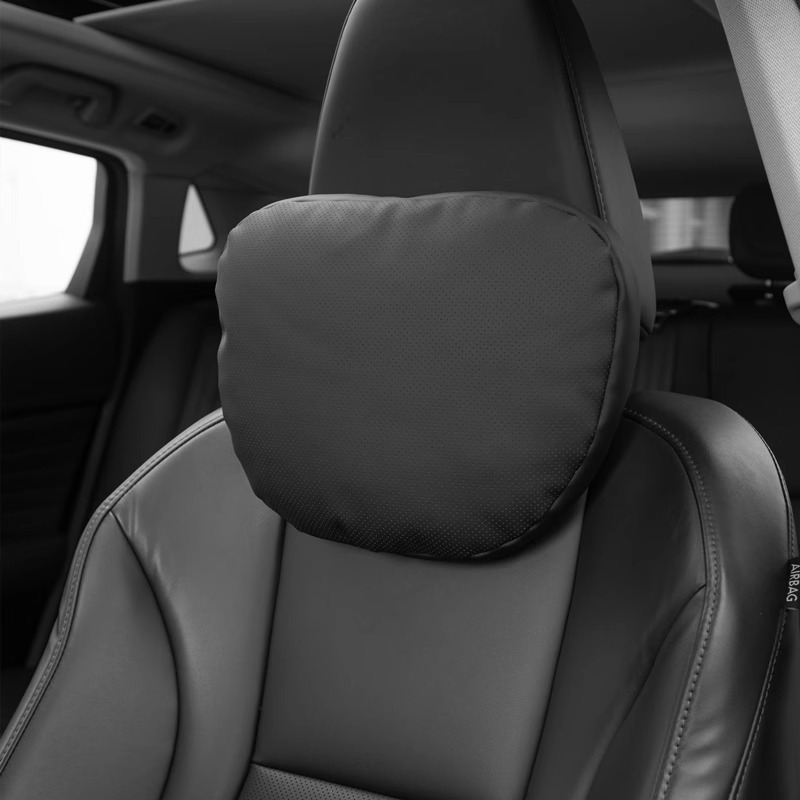 💨✨ Atmungsaktive Auto-Kopfstütze mit Sicherheitsgurten – maximaler Komfort & stabiler Halt für lange Fahrten. 🚗😌 🌿 Hergestellt aus nachhaltigen, hautfreundlichen Materialien.