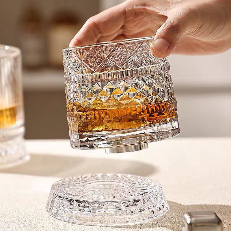 🌀🌟 360° rotierendes Whiskyglas: Entkoppelte Basis, exquisites Design & lebensmittelecht 🌟🌀