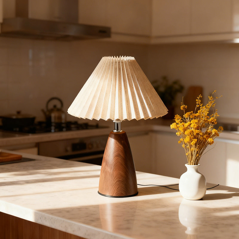 🌟✨Das neueste Must-Have für Ihr Zuhause im Jahr 2026 🏠🏠Plissierte konische Tischlampe mit Holzfuß