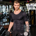 🧊❄️ Shaper Cooling T-Shirt für Herren – Ideal für Sport & heiße Tage 🥵💧 Atmungsaktives Kompressionsshirt mit formender Wirkung. Optimal für Training, Büro & Freizeit.