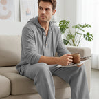 🧢👕 Kapuzen-Sweatshirt & Hose Set – Locker & Bequem für Casual Tage 🛋️😌 Perfekt für gemütliche Stunden zuhause oder entspannte Ausflüge. Nachhaltig, langlebig & made with care.