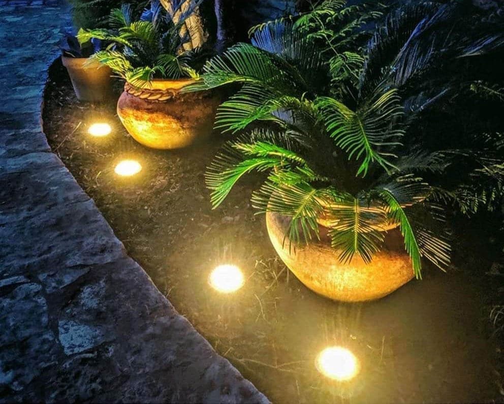 🎯🔥 Solar-Bodenleuchte „Rock“: 2er-Pack kaufen, 1 gratis! 💡⏳ Ideal für Garten, Einfahrt & Terrasse – autom. Ein-/Aus, langlebig & wetterfest.