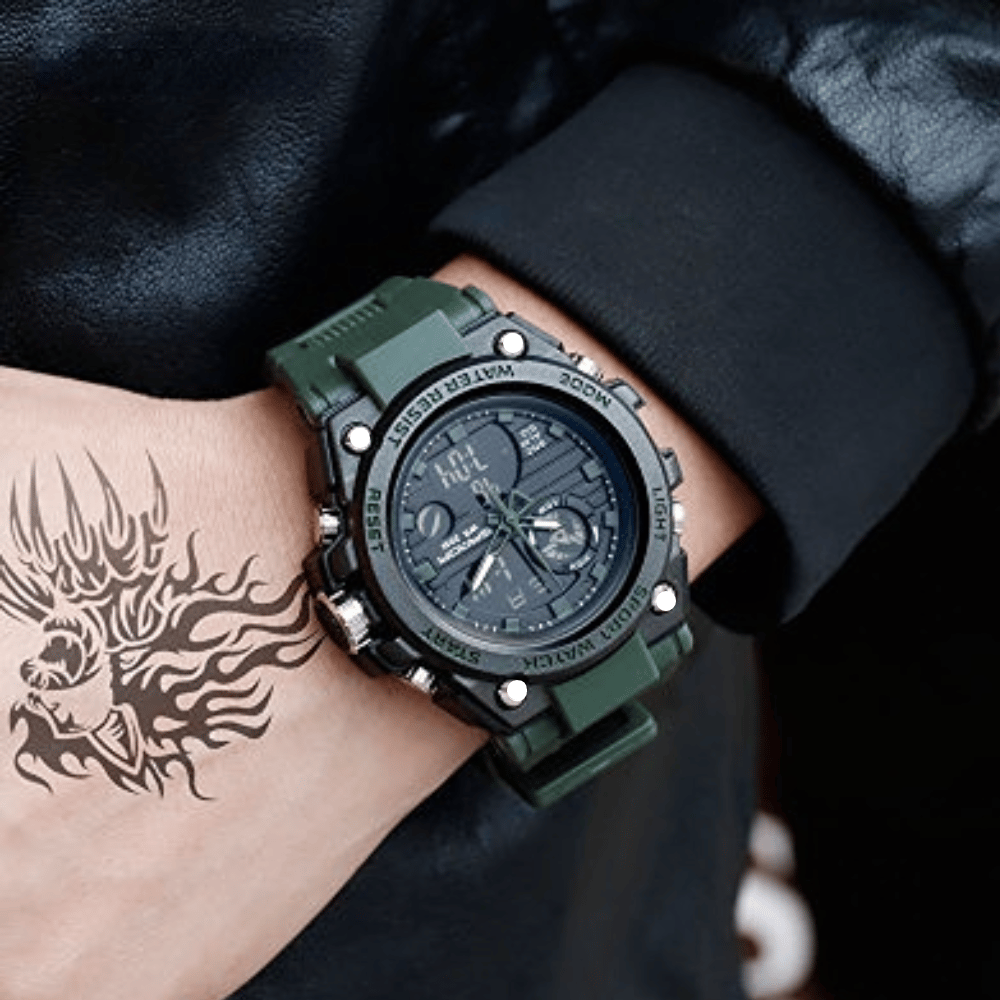 ⌚Sports Dual Display Fashion Multifunktionell vattentät Leuchtende Män's Watch