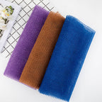 Peeling Waschlappen Rücken abreiben und einschäumen